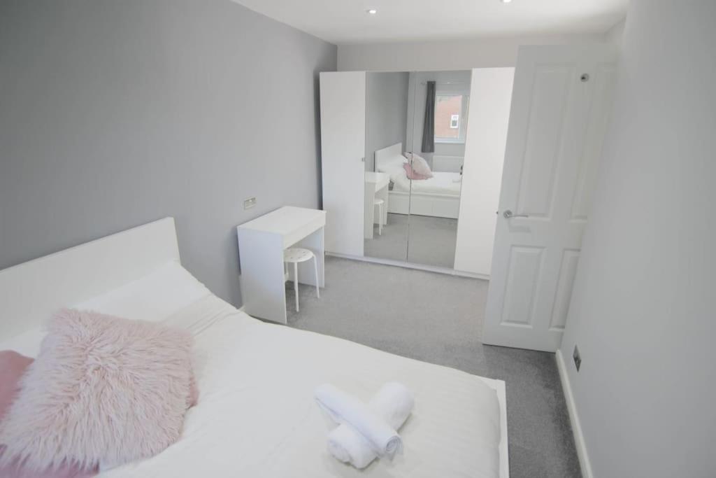 2 Bed House - Bhx - Nec Villa Solihull Exteriör bild